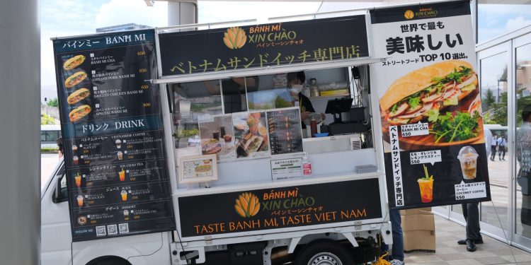 “Bánh mì Xin Chào” Sự thành công của người Việt tại Nhật bản